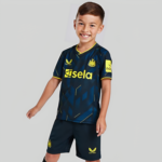 Conjunto Newcastle United III 2023 – Infantil