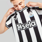 Camisa Newcastle United I Versão Jogador – 2023 - Imagem 3