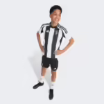 Conjunto Juventus I 2024 – Infantil - Imagem 3