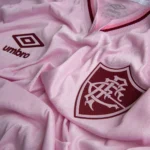 Camisa Umbro Fluminense Outubro Rosa – 2024 - Imagem 4