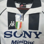 Camisa Juventus Retrô - 97/98 - Imagem 3