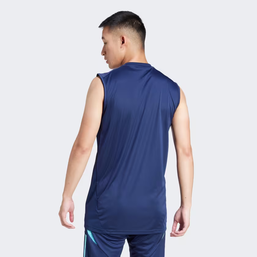 Camisa_Treino_Sem_Mangas_CR_Flamengo_Tiro_24_Azul_JI9823_23_hover_model Camisa Regata Flamengo Treino Azul Escuro - 2024/25 - Imagem 4