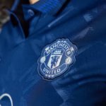 Camisa Manchester United II - 2024 Feminina - Imagem 3