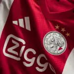 Conjunto Ajax I 2025/26 – Infantil - Imagem 3