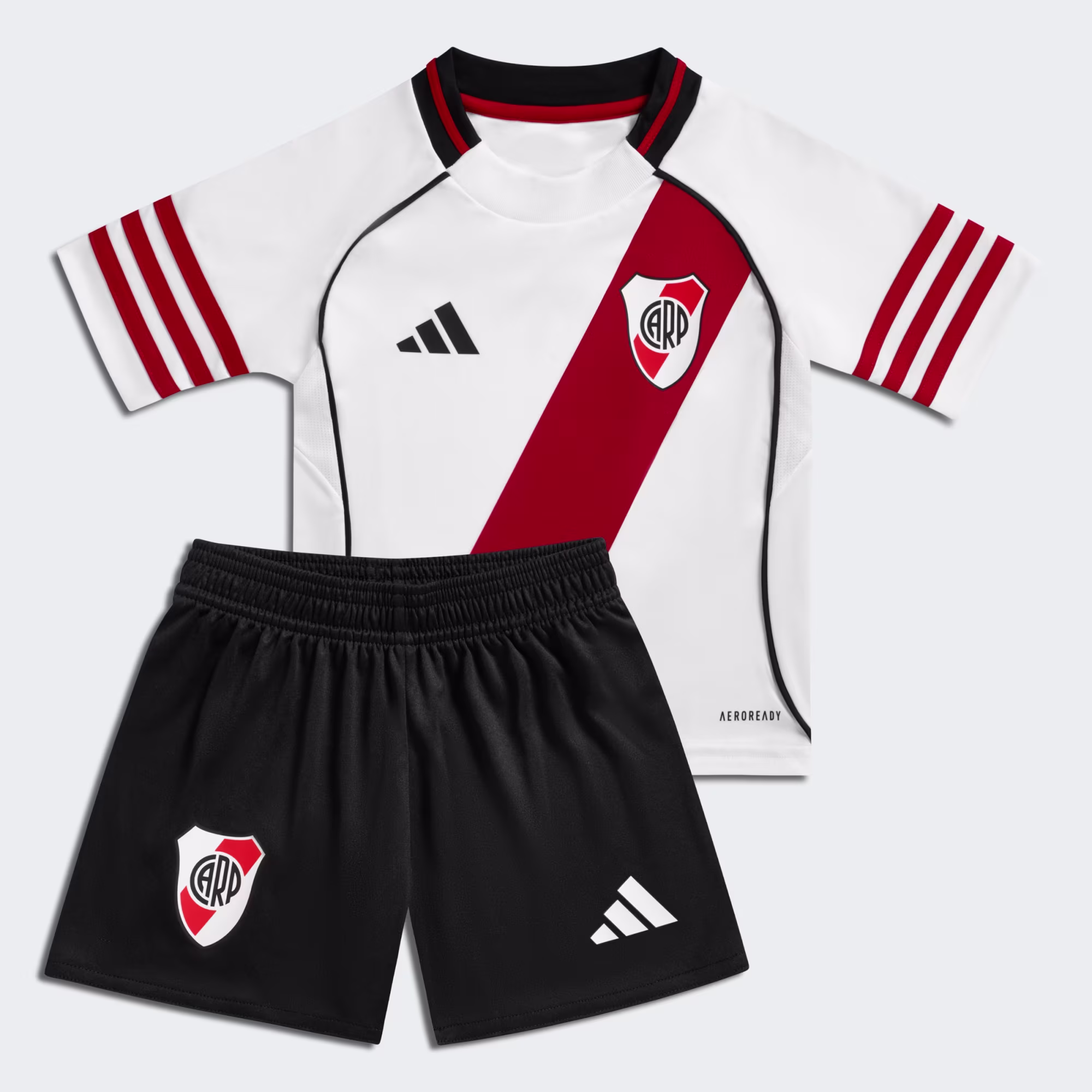 Mini_Kit_Titular_River_Plate_25-26_Ninos_Blanco_JN6462_01_laydown Kit Infantil River Plate I - 2025/26 - Imagem 1