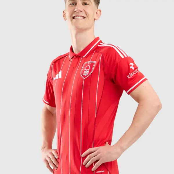 Camisa Nottingham Forest I – 2025/26