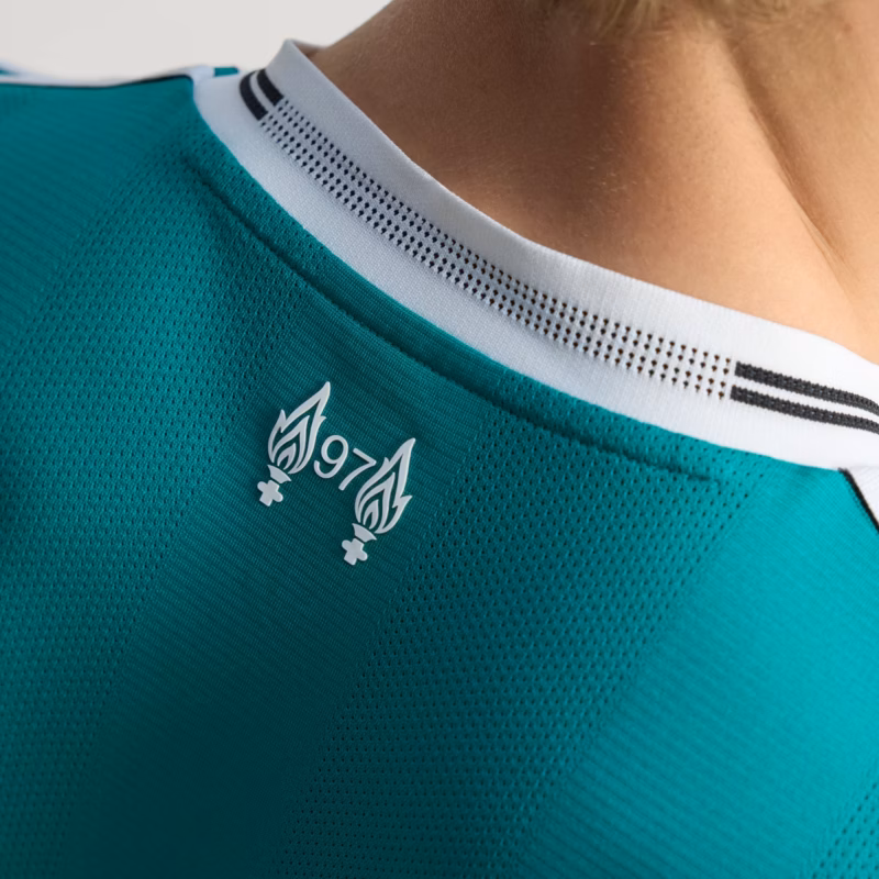Camisa Liverpool III – 2025/26 Modelo Jogador - Imagem 4