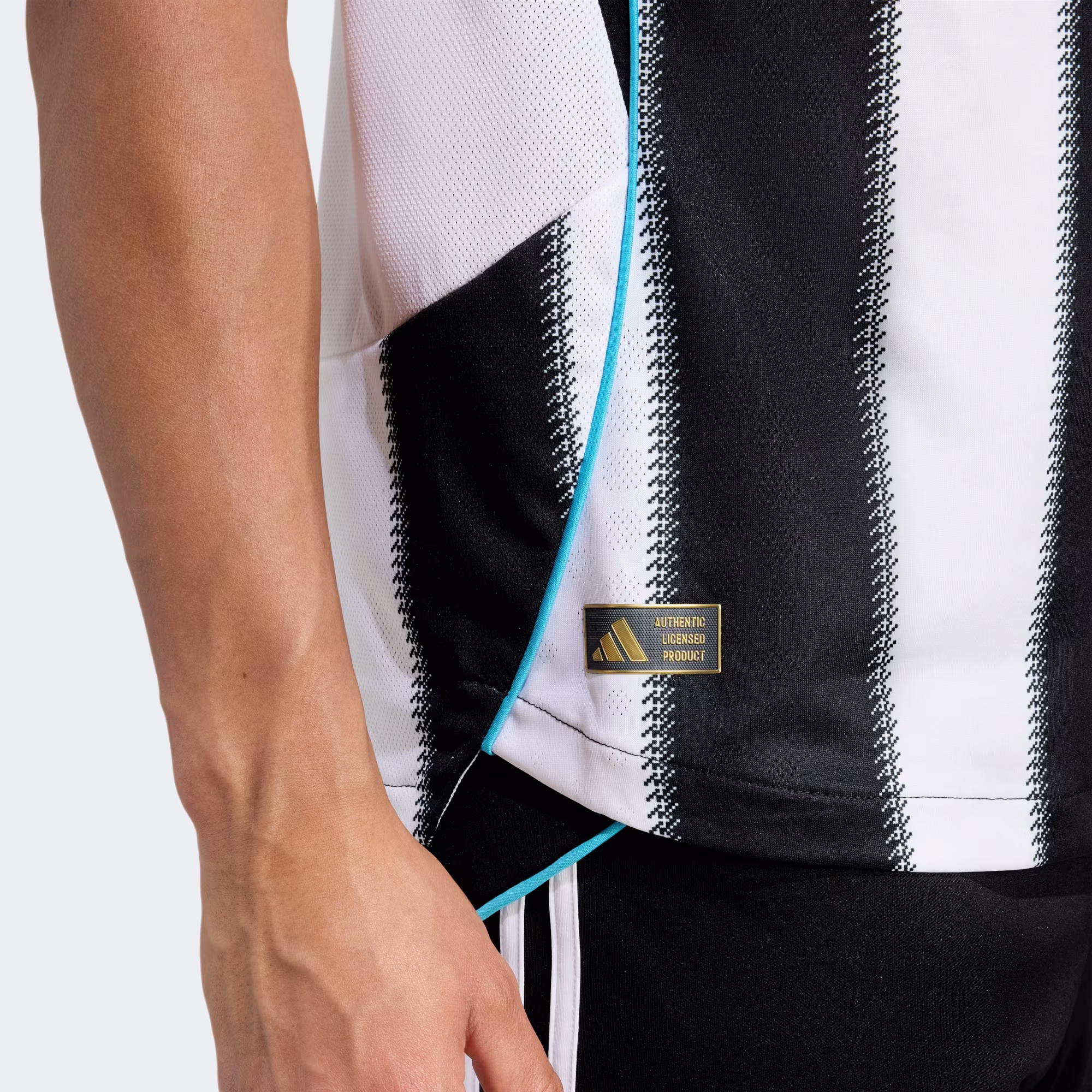 Camisa Newcastle United I - 2025/26 Modelo Jogador - Imagem 4