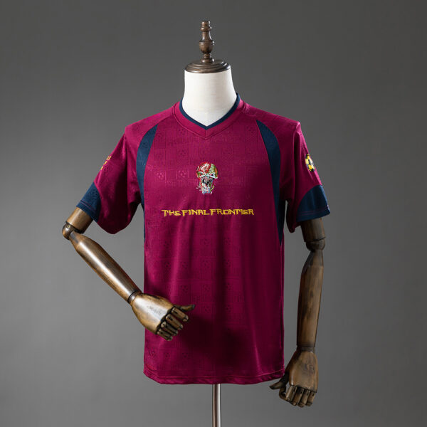 Camisa West Ham Iron Maiden – Retro 2010 Vinho