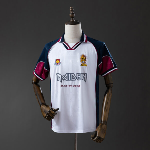 Camisa West Ham Iron Maiden – Retro 1999 Branca