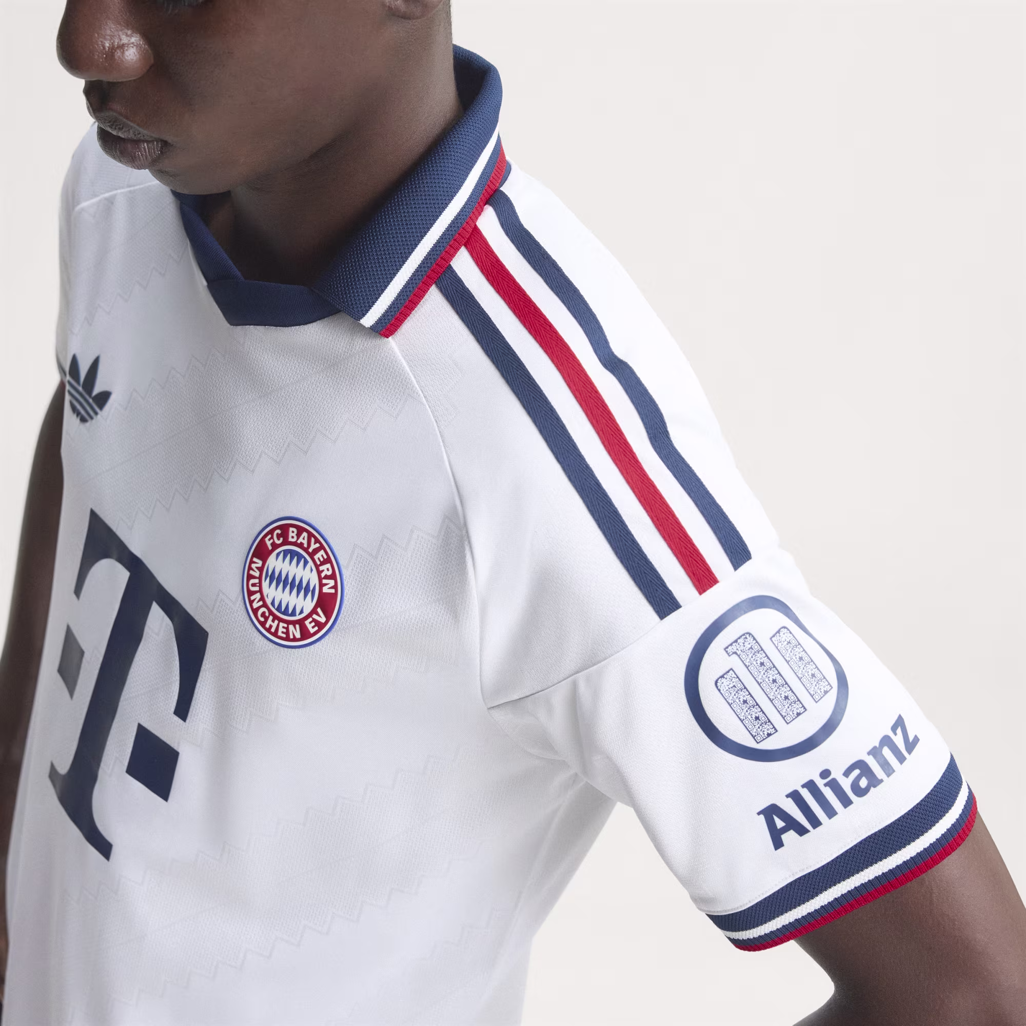 Camisa Bayern de Munique II - 2026/27 Modelo Jogador - Imagem 3